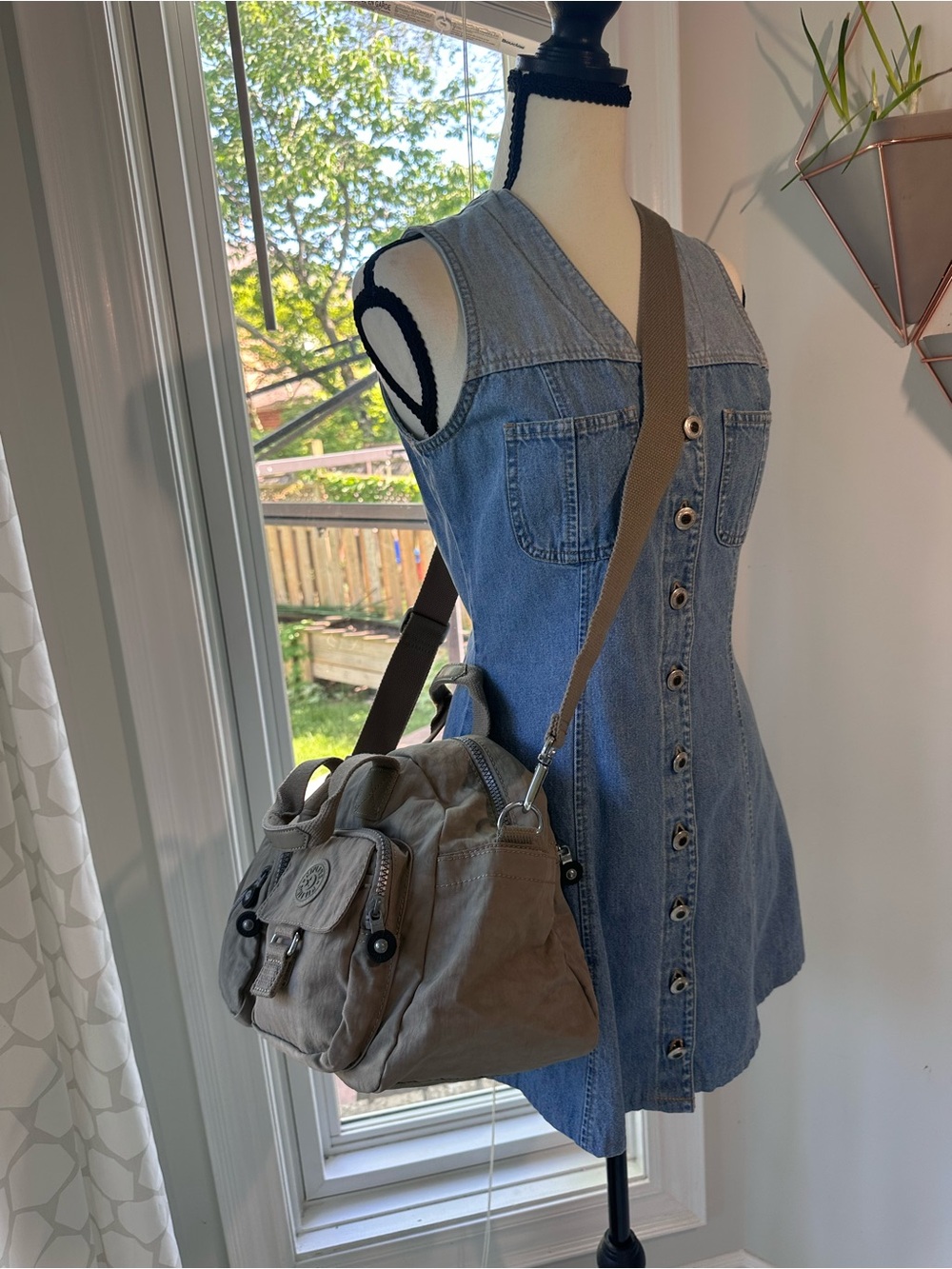 VINTAGE Y2K KIPLING Canvas Crossbody Satchel Travel Shoulder Bag Taupe Grey Tan